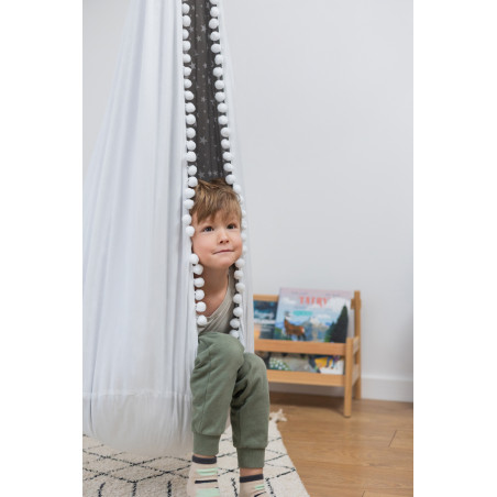 Kokon dla dzieci „Mała Gwiazdeczka" – bawełniany, biały z gwiazdkami | Sówka Design